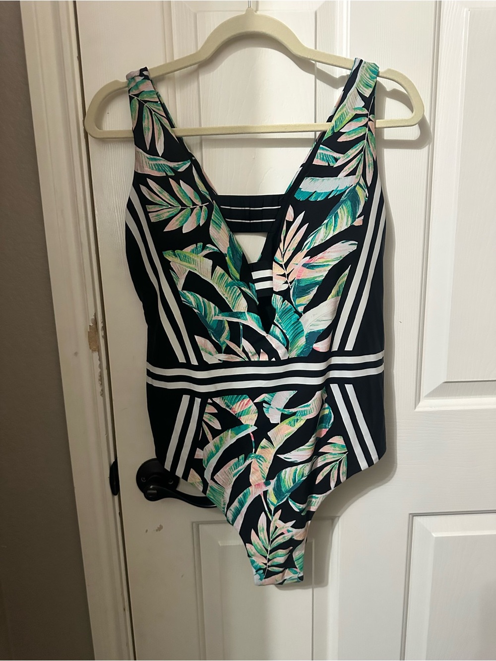 Swimsuits For All Black One-Piece with Teal & Pink Tropical Leaf Print
